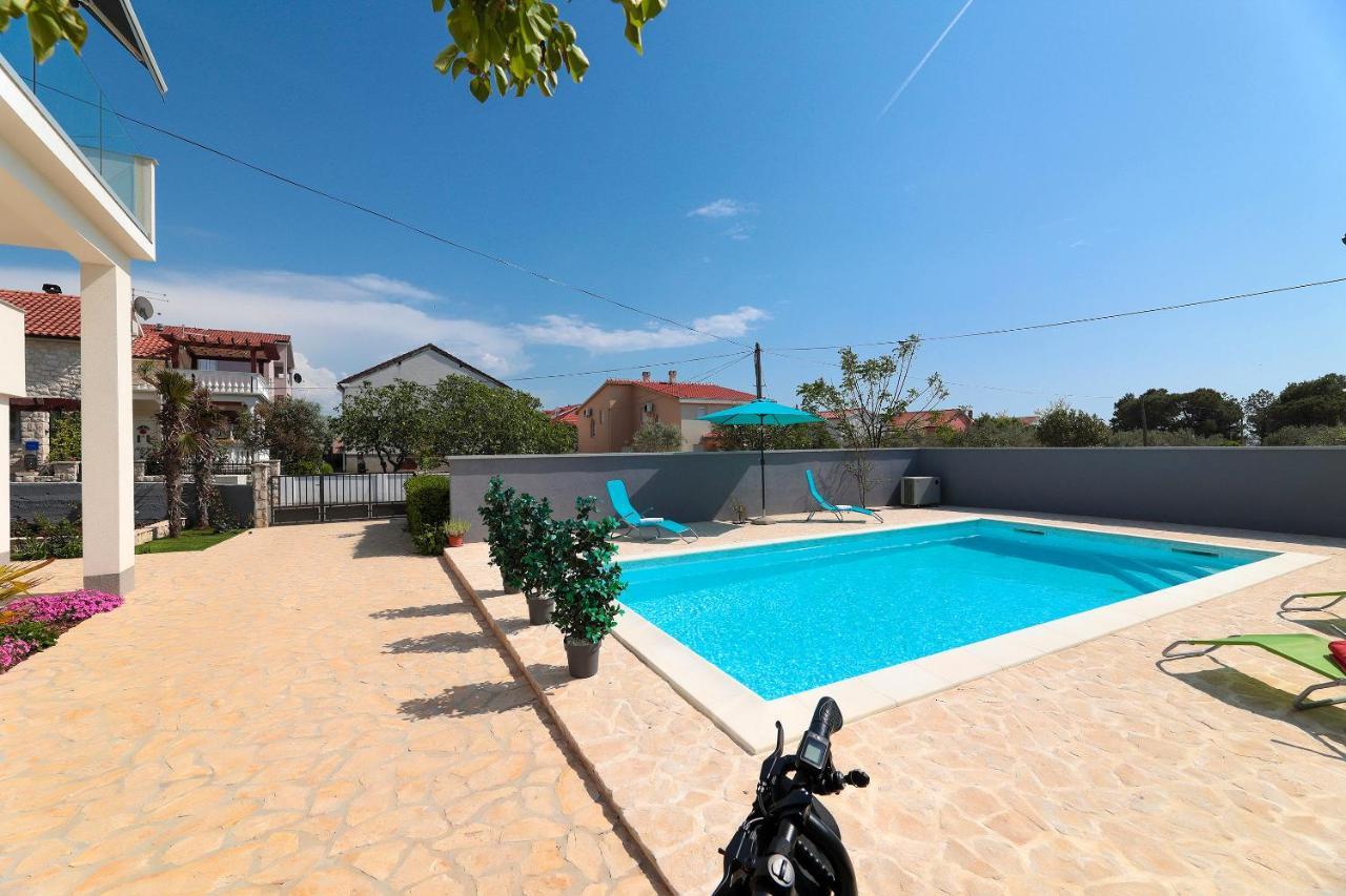 Apartment Alan 2 فرسي المظهر الخارجي الصورة